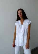 Load image into Gallery viewer, Vintage White Elegant Oversized Blouse
