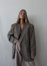 Load image into Gallery viewer, Vintage Grey Oversized Blazer
