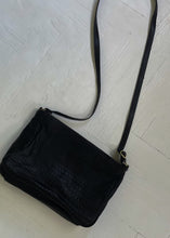 Load image into Gallery viewer, Vintage Black Handbag
