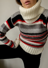 Load image into Gallery viewer, Vintage Cosy Turtle Neck Multicolor Sweater
