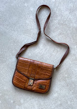 Load image into Gallery viewer, Vintage Brown Handbag
