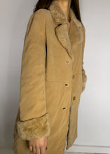 Load image into Gallery viewer, Vintage Beige Faux Fur Suede Winter Coat
